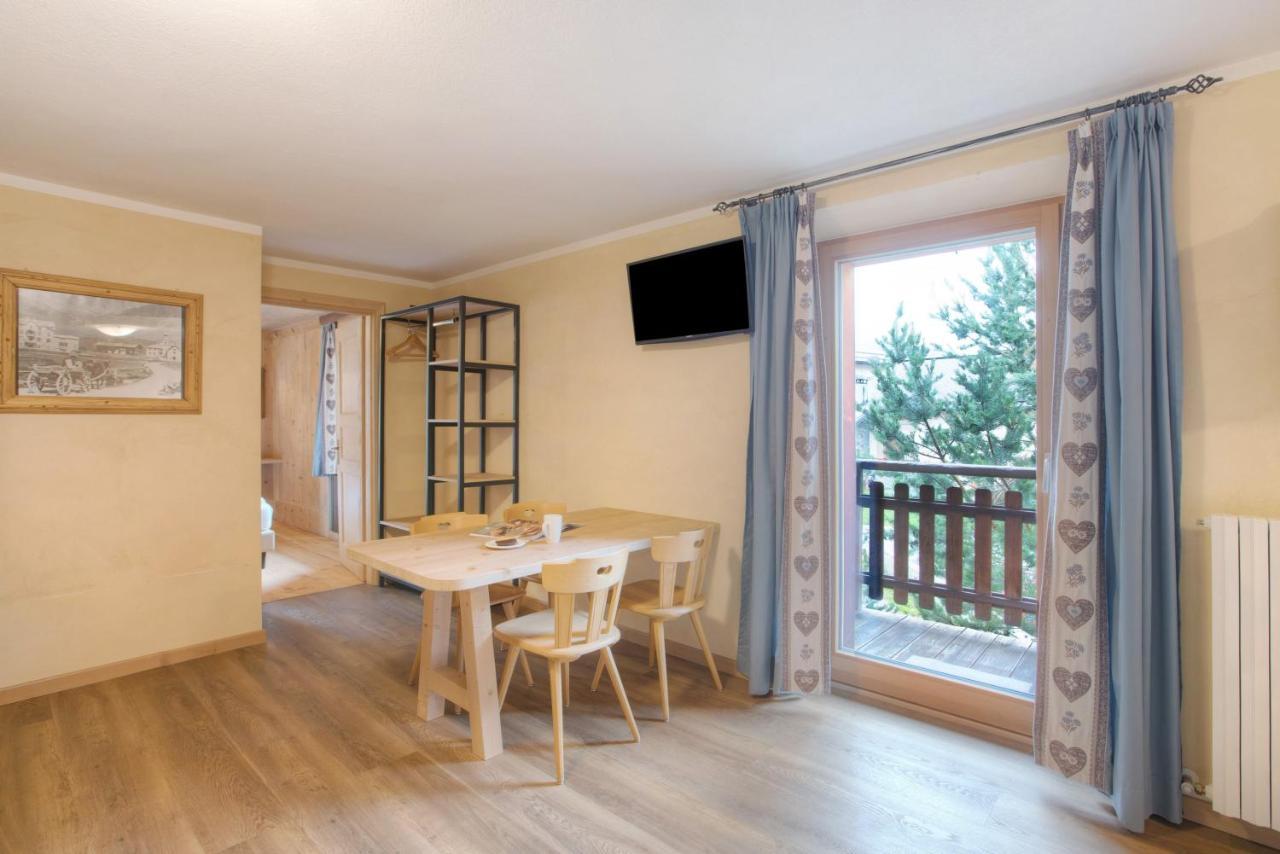 Appartamento Nonna Engadina Chalet Livigno Bagian luar foto